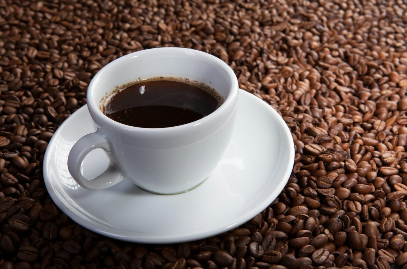 It´s Showtime Helles Schild mit der Aufschrift "It´s Showtime", umgeben von Lichtern.